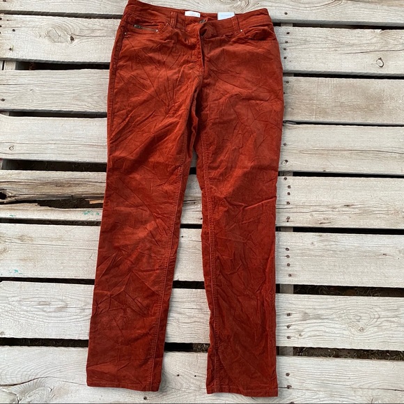 Chico's Pants - NWT Chico’s ultimate fit corduroy slim leg regular